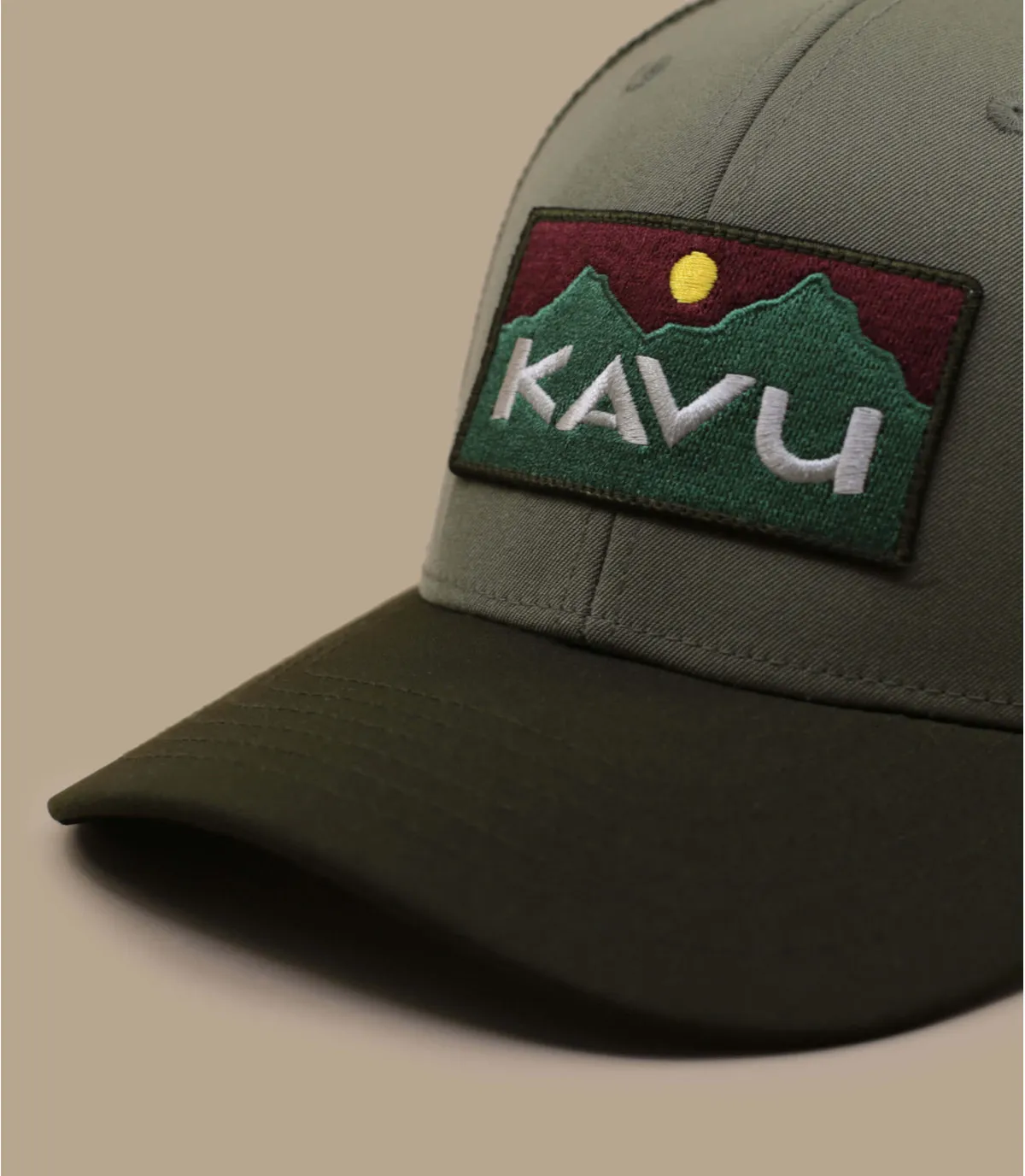 casquette snapback verte - Casquette Trucker Above Standard green moss Kavu : Headict