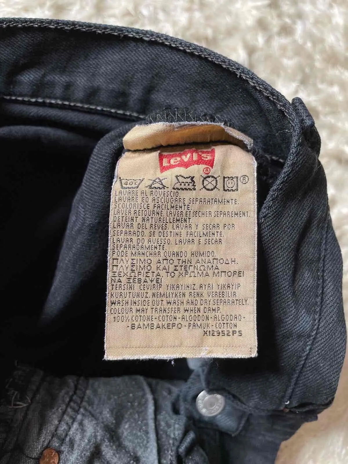 Jean Levi's 501 W28L30