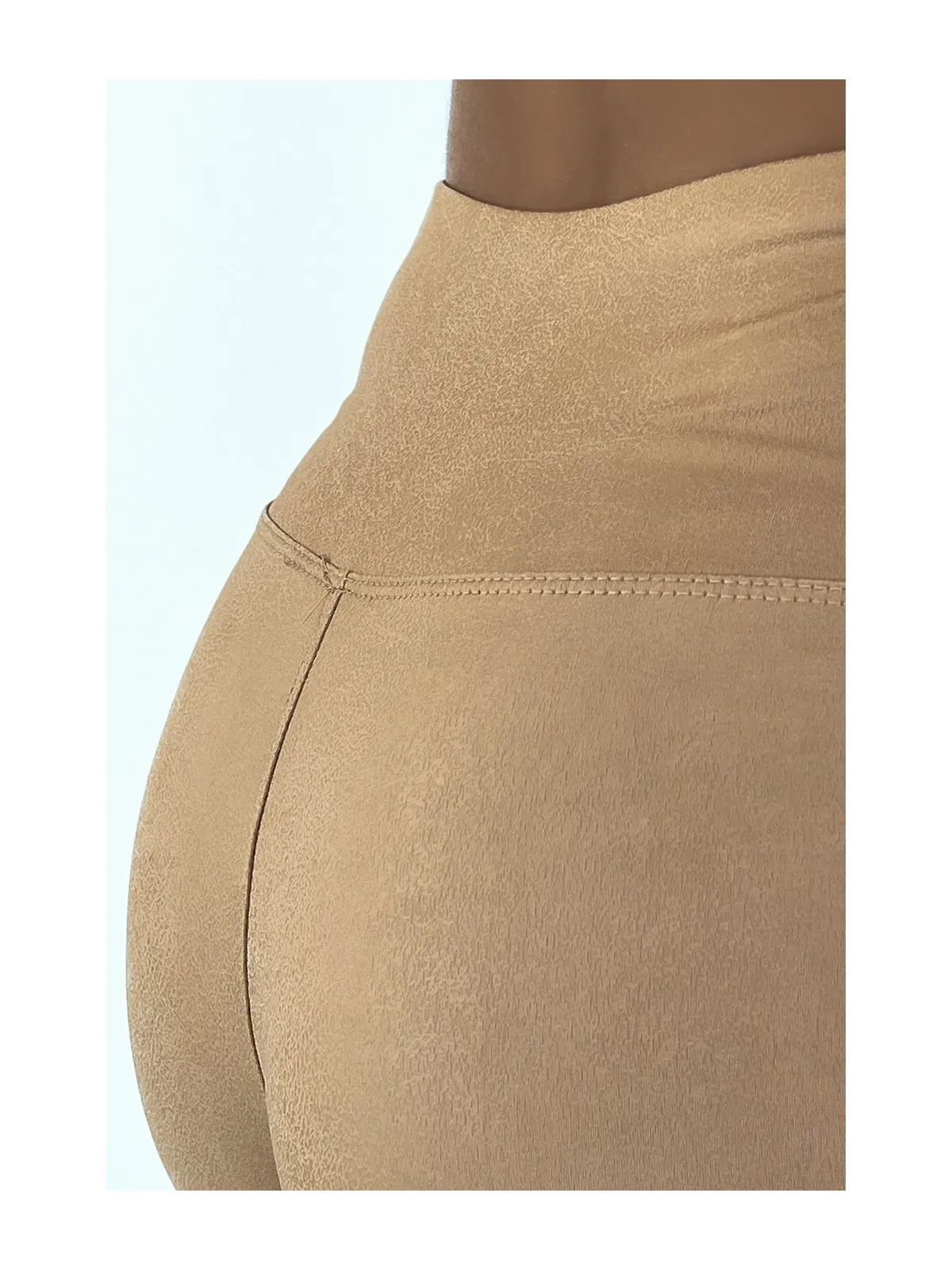 Legging camel avec joli un effet cuir. Legging femme fashion