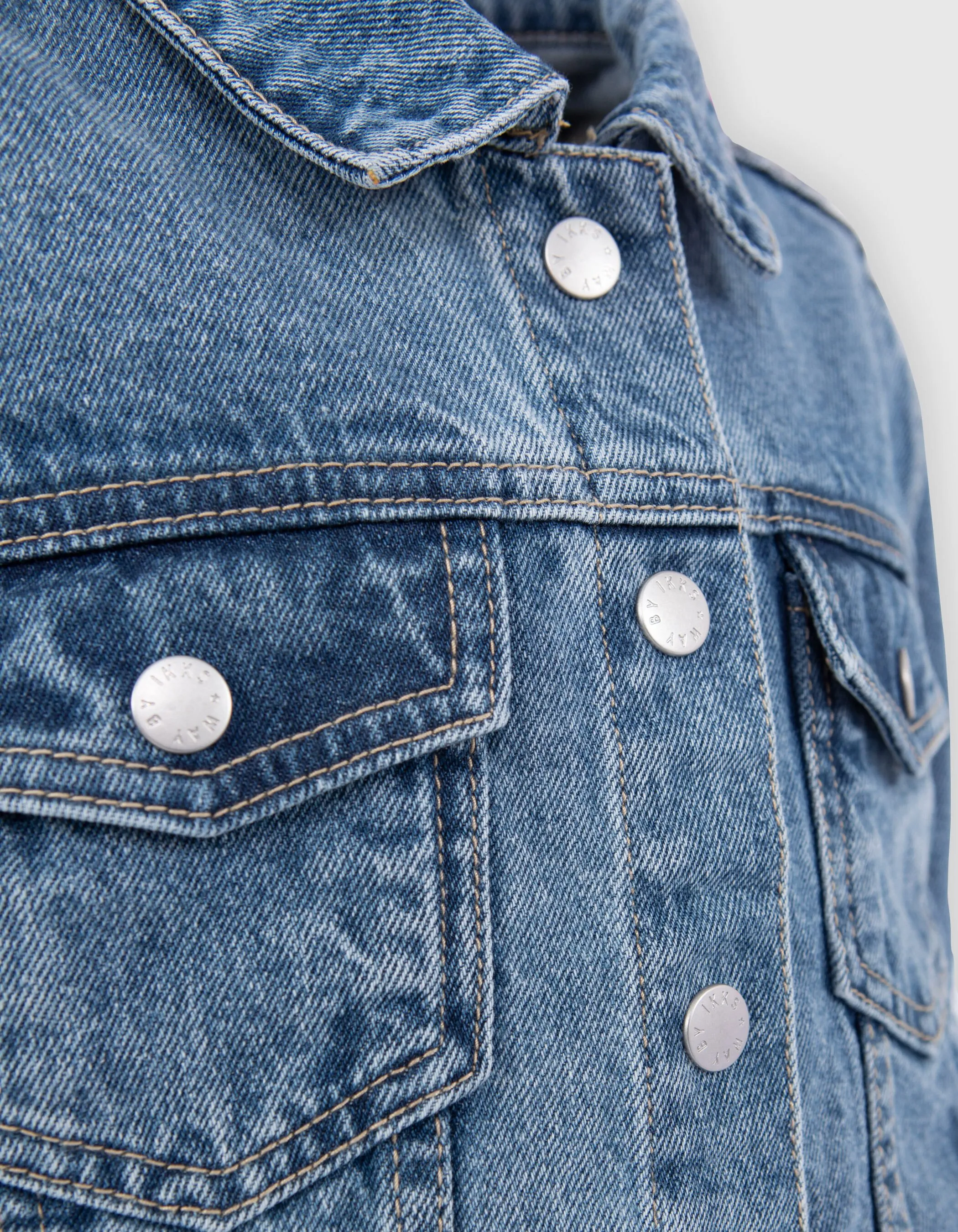 Veste en jean bleu waterless forme cropped fille