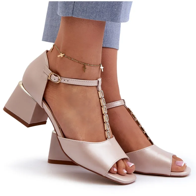 Vinceza Sandales pour femmes sur un talon haut bloc avec une bride décorative, cuir écologique, doré Obivena beige